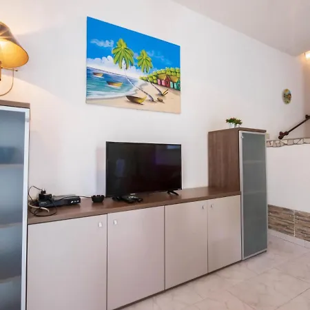 Apartment Locazione Turistica Ite Casa Arletta