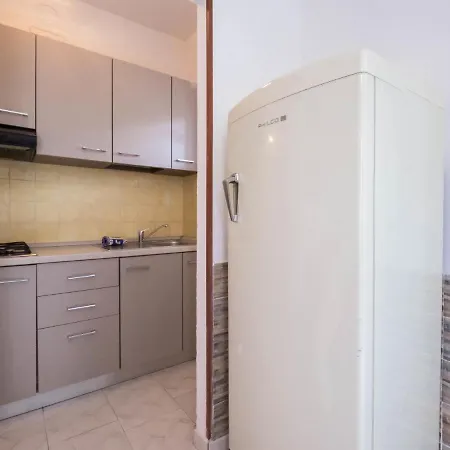 Locazione Turistica Ite Apartment Casa Arletta